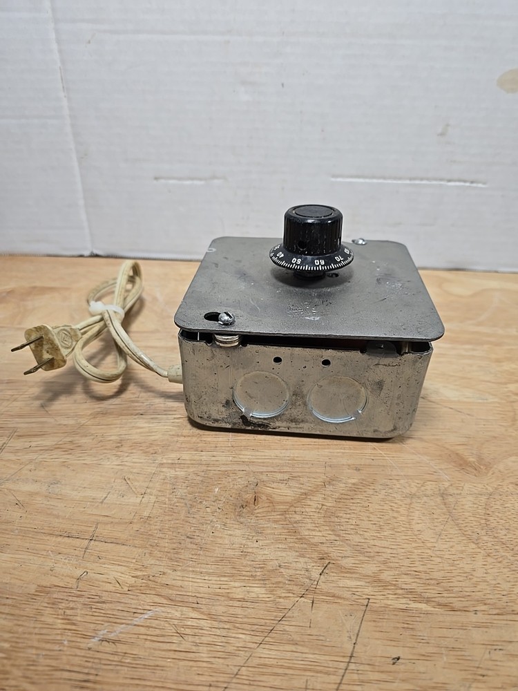 General Electric VOLT-PAC Variable Transformer Model 9T92A10 12Amp lot