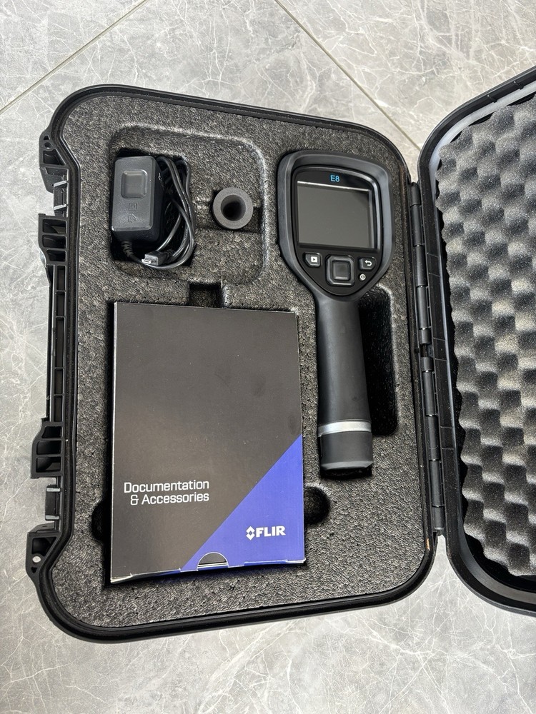 Flir E8 handheld Thermal imaging camera 320x240