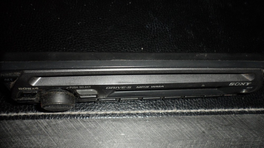 Sony CDX-GT210 Replacement Faceplate ONLY / USED TESTED WORKING