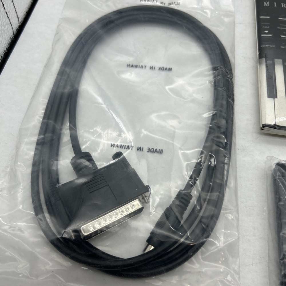 NEW Macintosh Miracle Piano Software Midi Cable set / Manual / Cable / Software