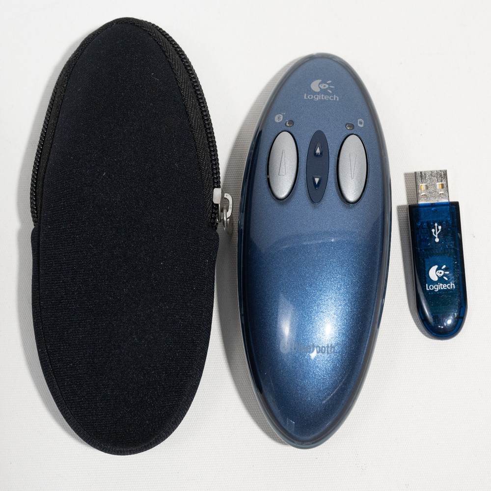 Logitech M-RU77 Presentation Laser Pointer Mouse Bluetooth w/ Receiver - Tested