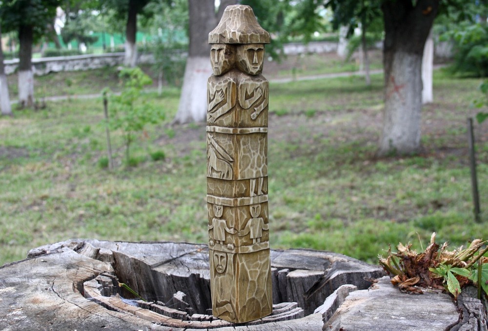 Wooden statue Zbruch Idol.