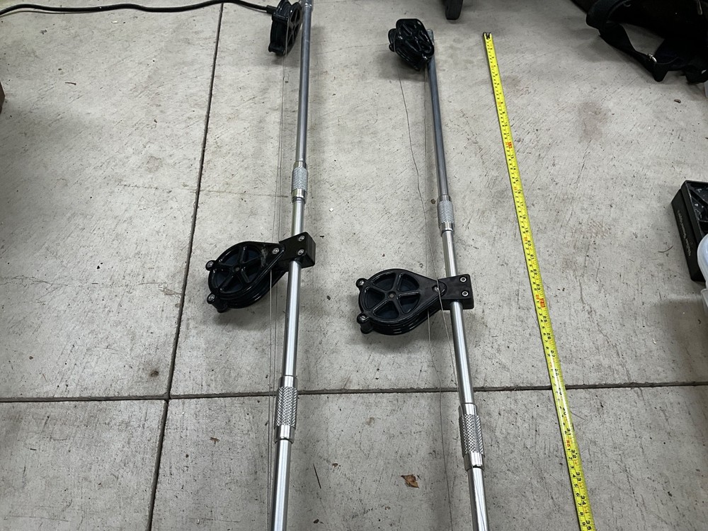 Big Jon Manual Downriggers (2) - Adjustable booms, horizontal and vert settings