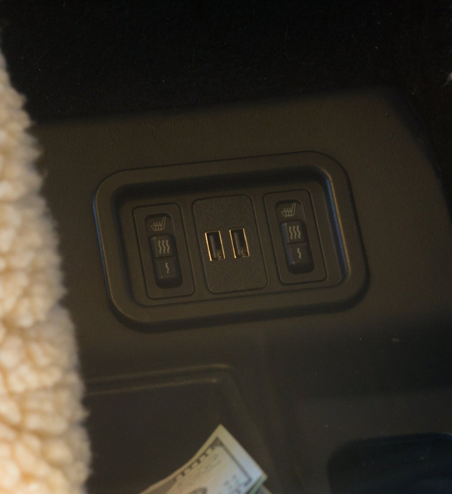 Z3 Quick Charge USB Port