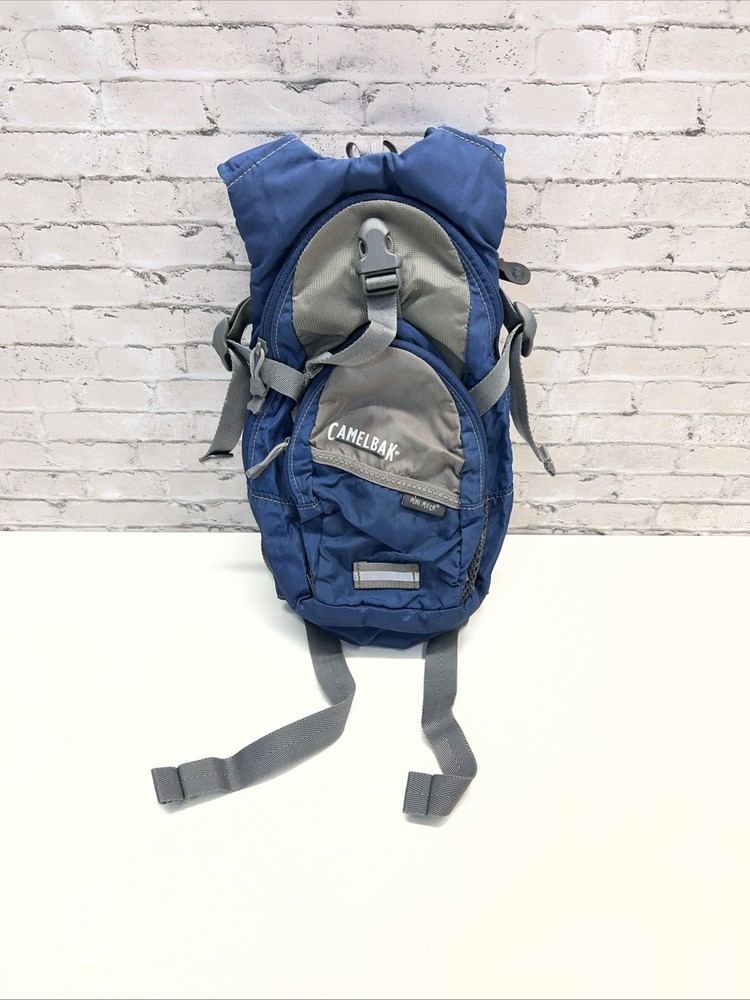 CamelBak Mini M.U.L.E. Kids Hydration Backpack 50 oz Blue/gray With Bladder