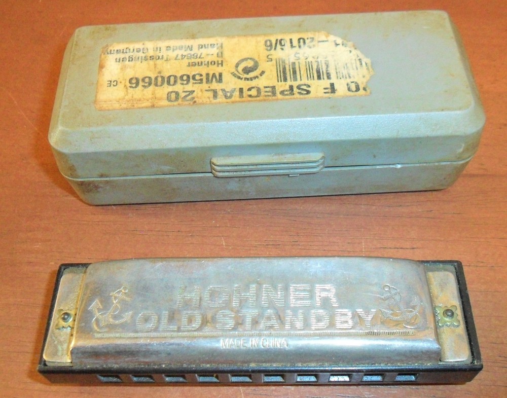 HOHNERS "OLD STANDBY" Harmonica, With a Case 4" Long