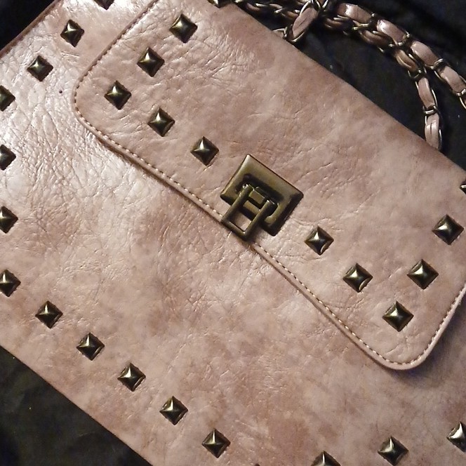 Light purple Studded Shoulder Bag with Chain Strap and Inner Pockets