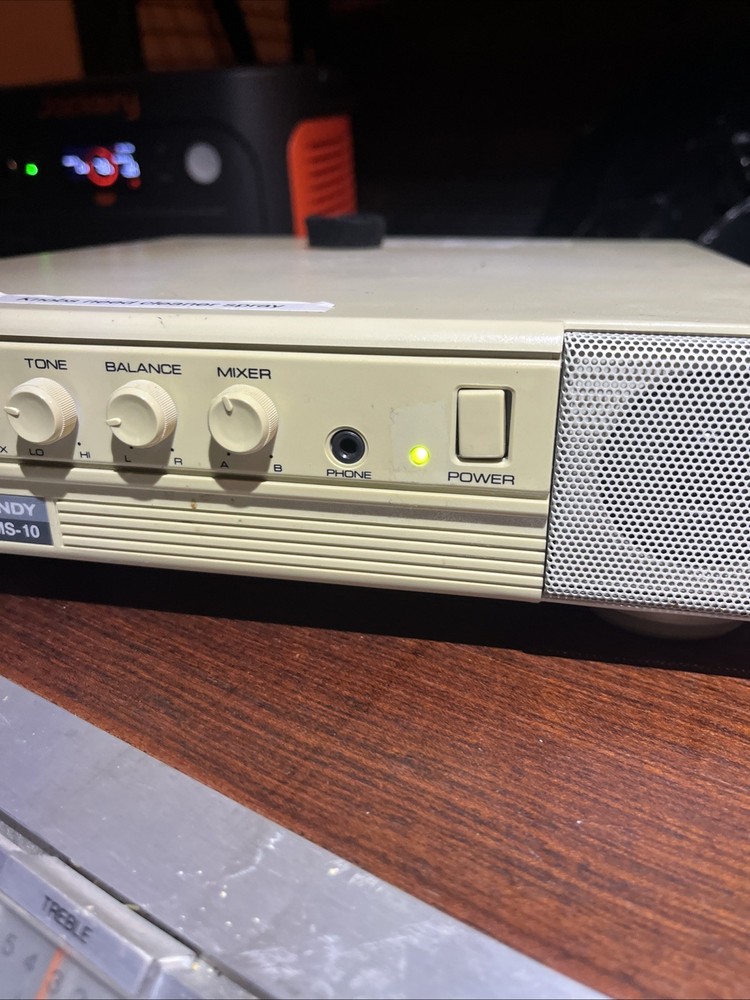 Tandy MMS-10 Vintage Computer Stereo Amp Speaker System Radio Shack Powers On