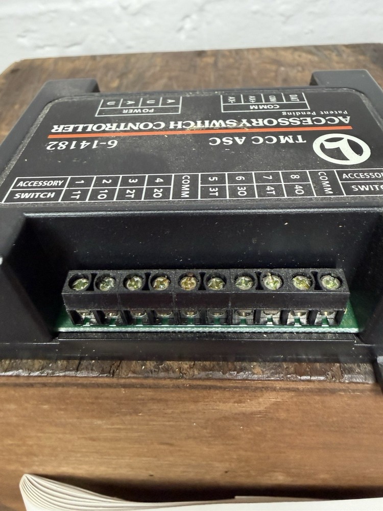 Lionel TMCC Accessory Switch Controller TCC 6-14182 Original Box Lightly Used
