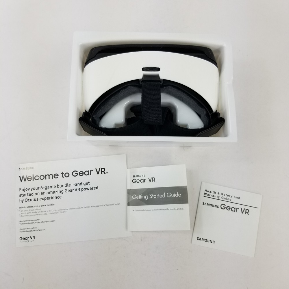 Samsung Gear VR Oculus 2015 Virtual Reality Headset Note5 S6 S7 Edge White Euc