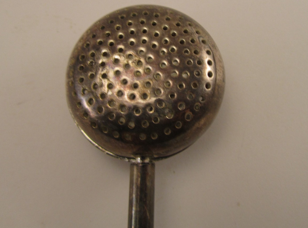 Vintage Tea Infuser Tea Leaf Spoon Strainer Spring-Loaded Silver Plated