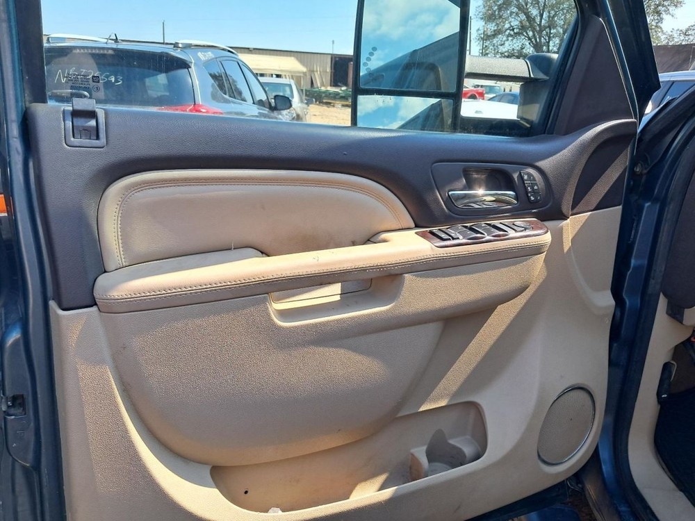 SIERDEN25 2011 Glove Box 4791574