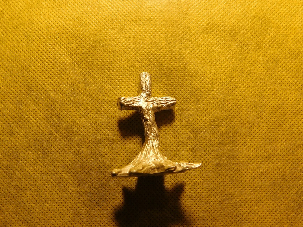 METAL CROSS FIGURE! c810XTT