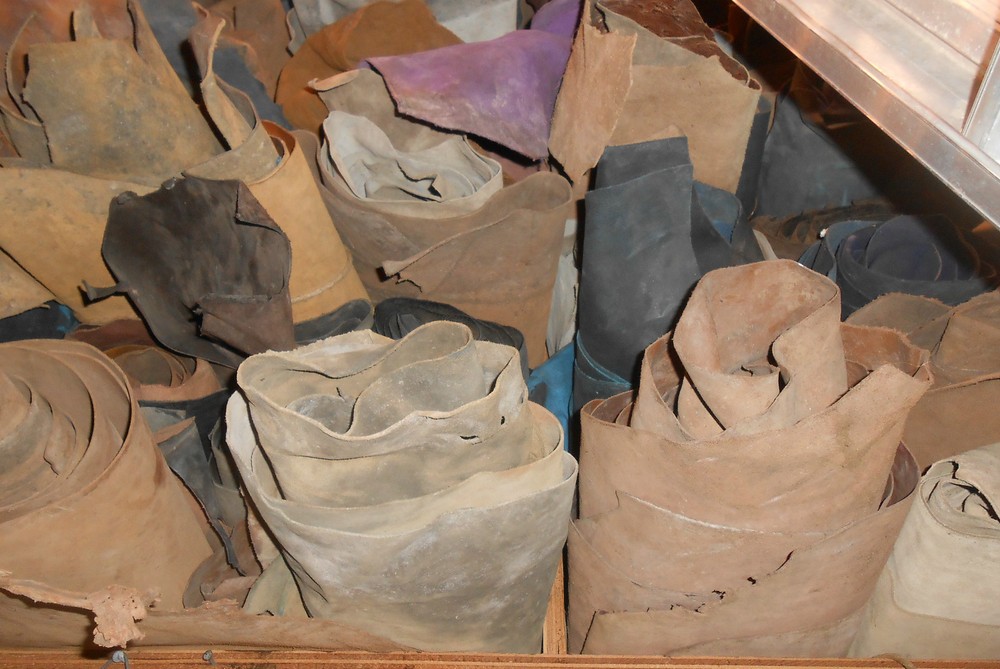 6 SQ FT BLUE GRAIN LEATHER FROM FIRE SALVAGE