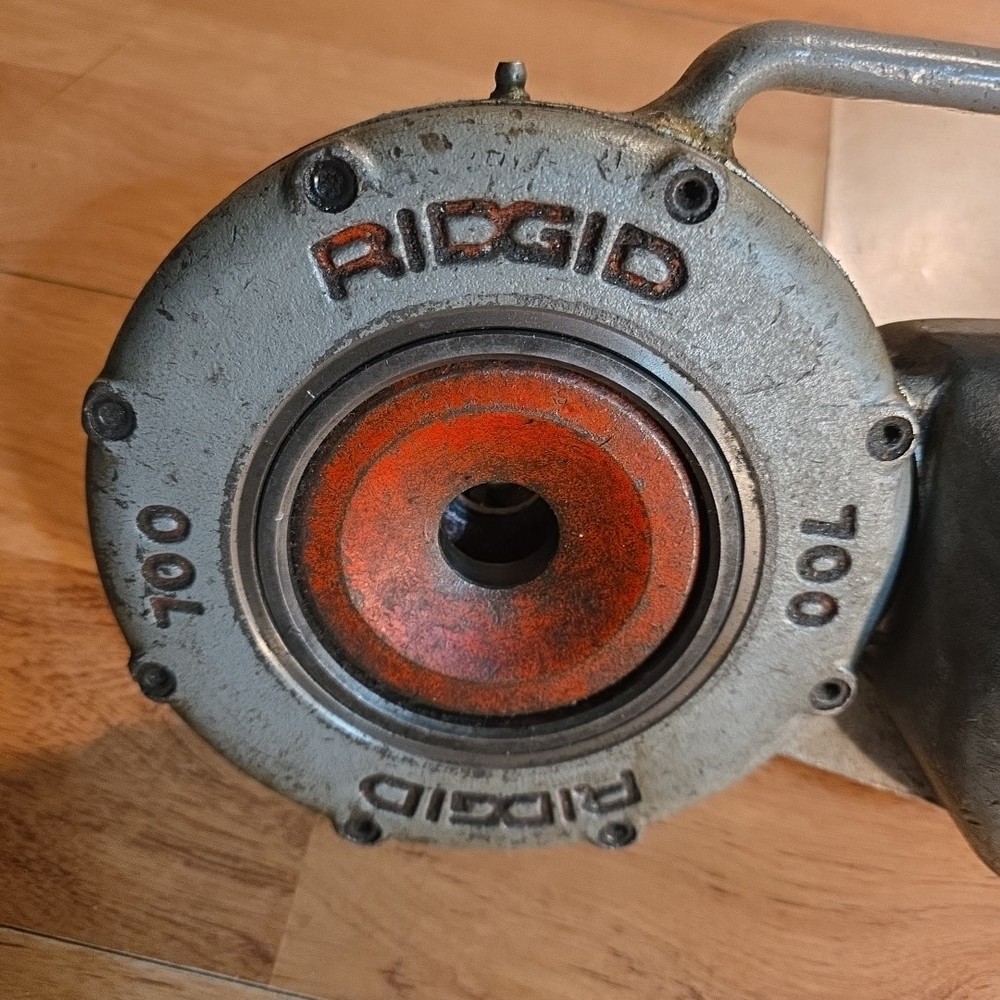 RIDGID 700 Power Drive Pipe Threader