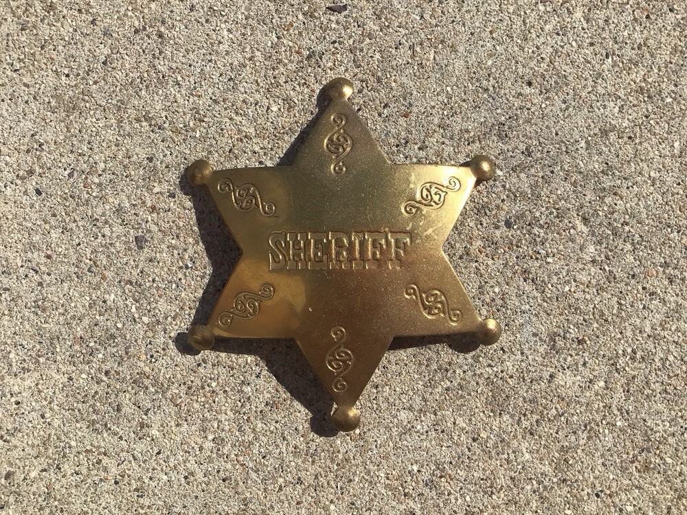 SHERIFF  BADGE - BRASS