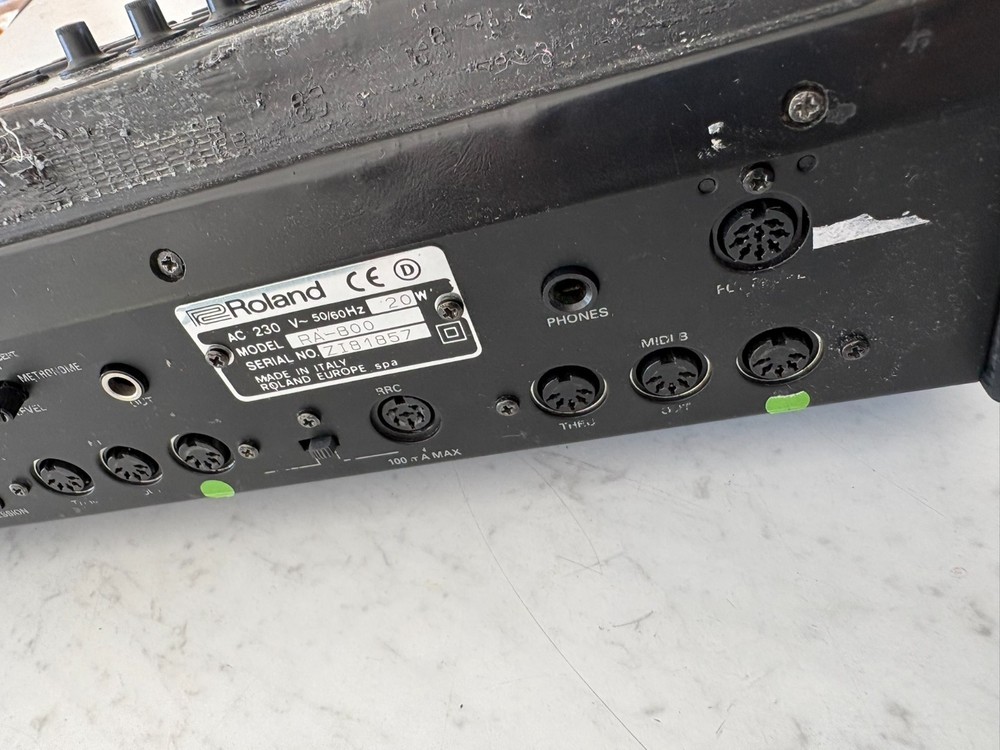 Roland RA800 Synthesizer