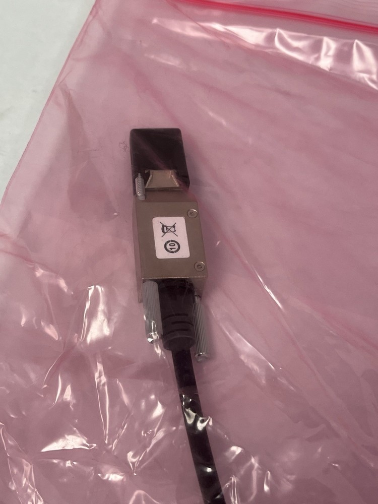 Brand NEW Cisco STACK-T2-50CM v03 Stacking Network Cable 0.5 Meter