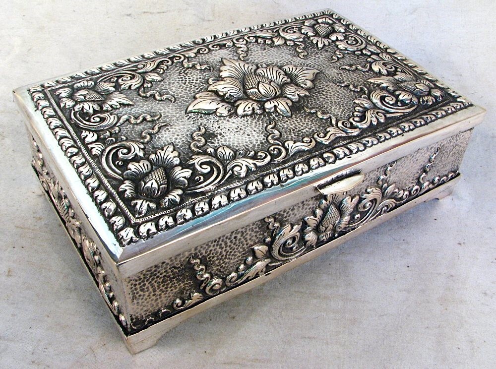 YOGYA SILVER BOX  LARGE FINE REPOUSSE WORK  SIGNED c.1940'S