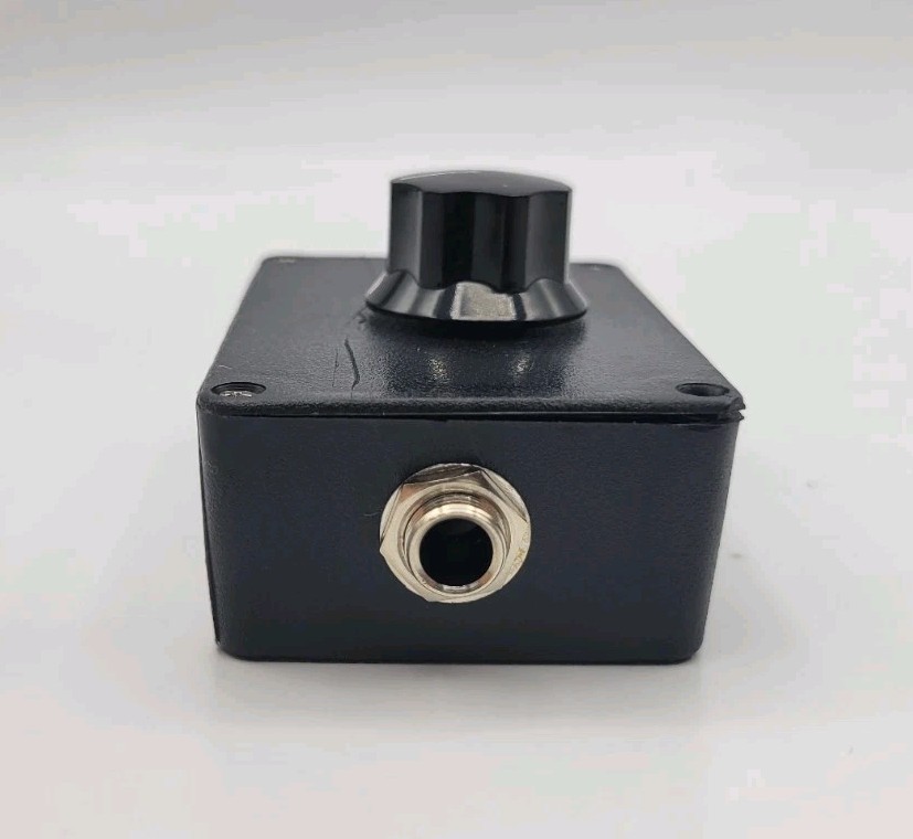 Carls Custom Guitars The Volume Box Guitar Effects Black Adjustment Controller