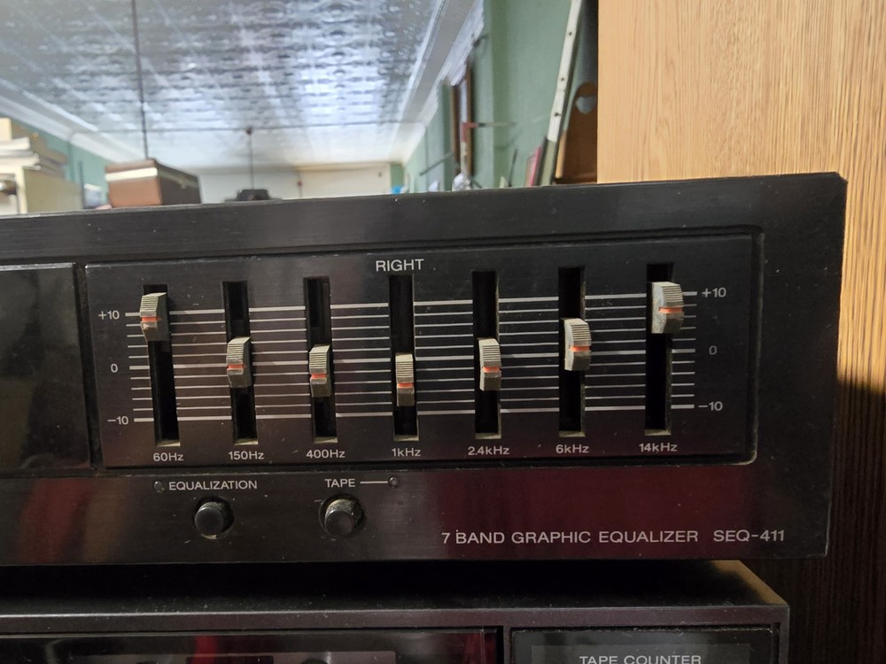 Sony SEQ-411 7 Band Stereo Graphic Equalizer - Tested & Working