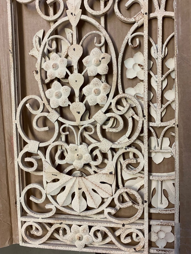 CHENONCEAU DECORATIVE FLORAL FIRE SCREEN - FIREPLACE SCREEN
