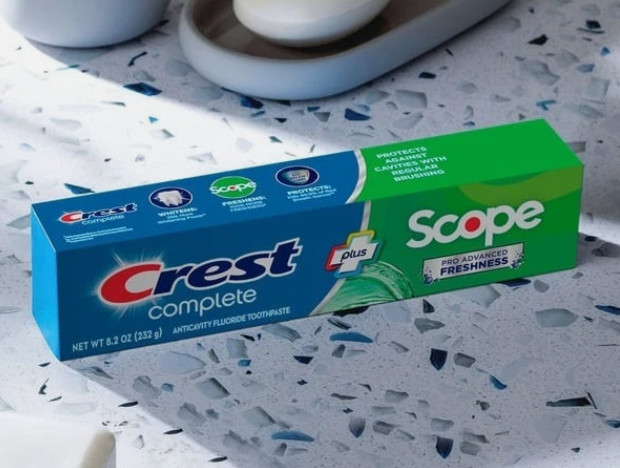 Crest Complete Toothpaste Plus Scope Advanced Active Foam, Striped, 8.2 oz, 5 ct