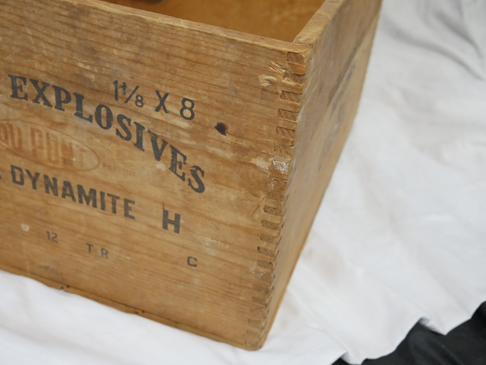 Vintage DuPont Extra Dynamite Explosives Wood Box 50 lbs- 1 1/8 x 8