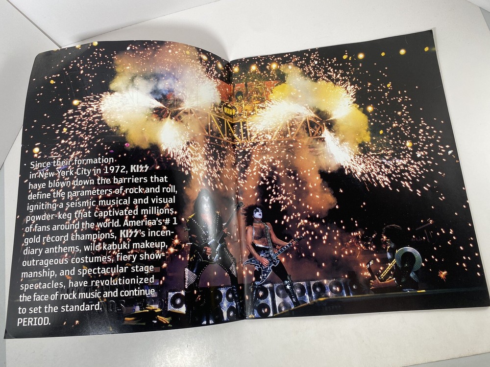 KISS World Domination 2003-2004 Tour Book Program Vintage Original Collectible