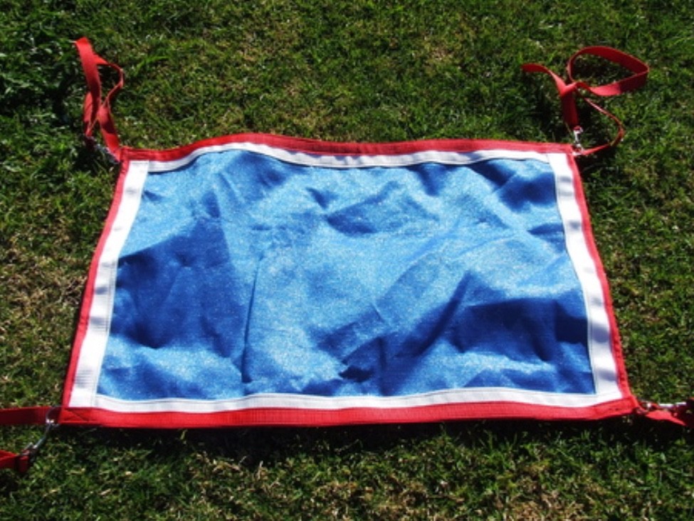 Ecotak yard/stable/gate/stall guard - Royal blue, white & red Ecotak