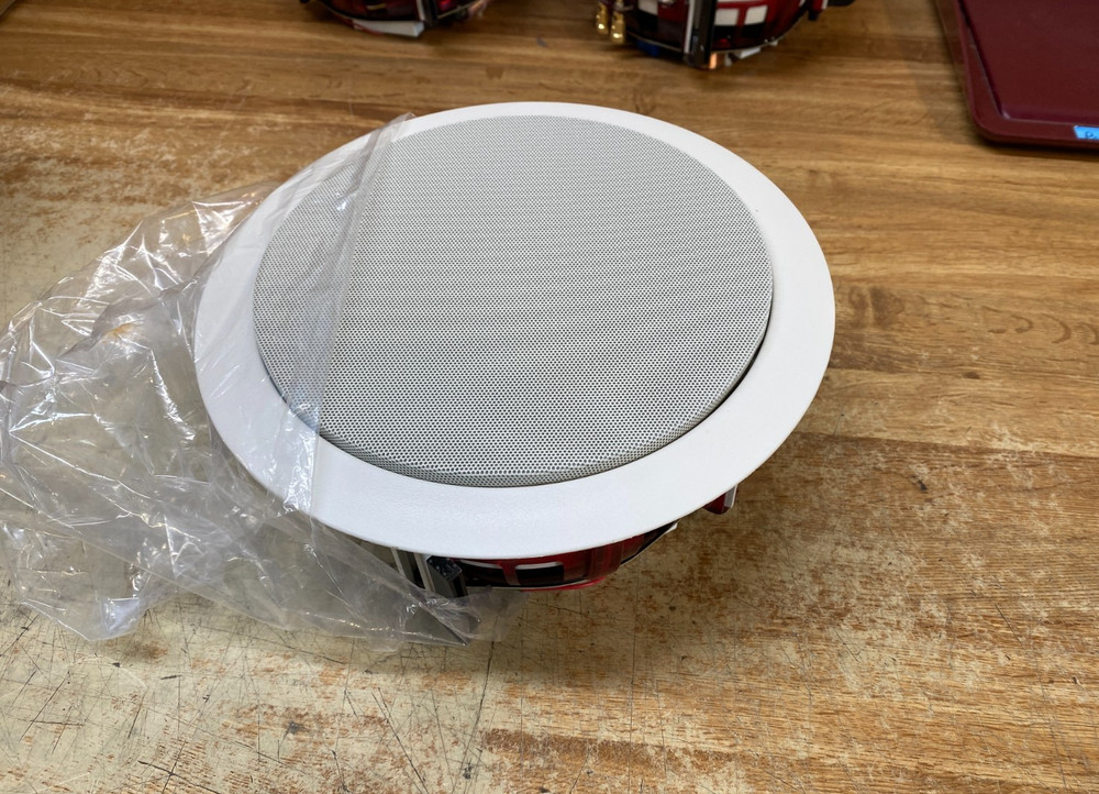 SpeakerCraft Profile AIM7 Three 7″ In-Ceiling Speaker ASM57301-2