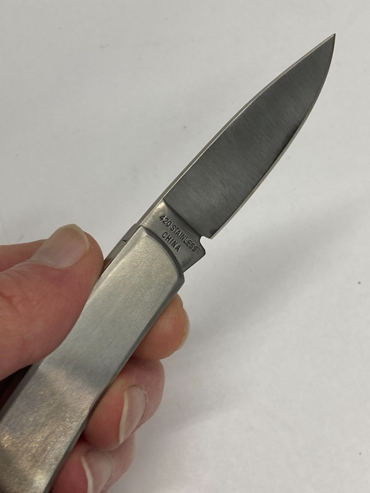 Jaquar Bear Folding Pocket Knife in Tin C-083B