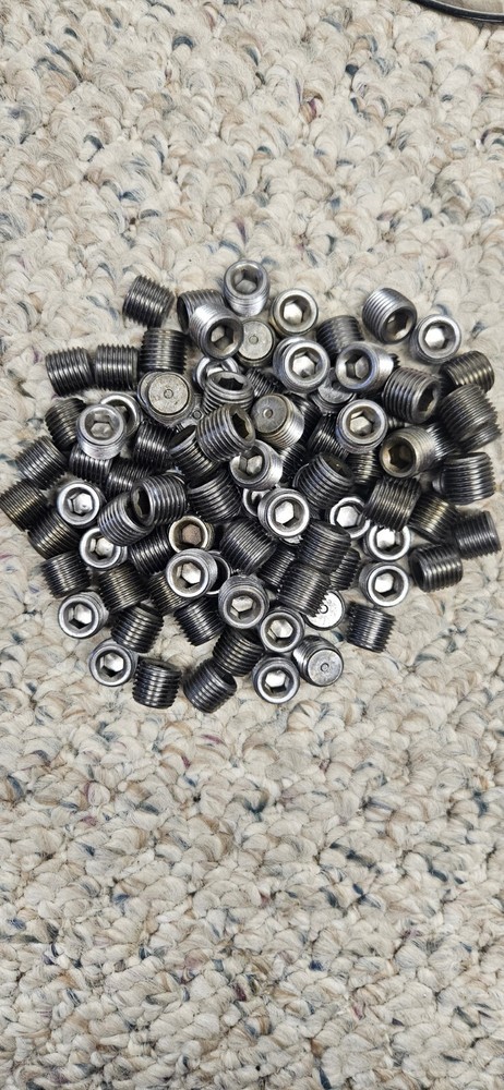 100 Pcs * 1/4 - 18 NPTF HD Steel Thread Socket Pipe Plug