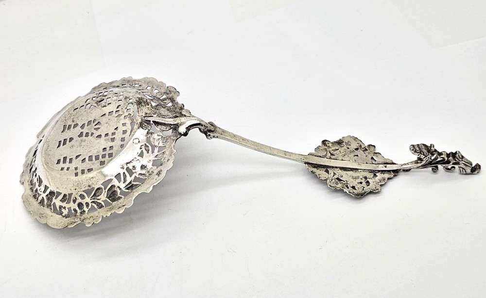 FANCY 1900 DUTCH .833 SOLID SILVER SCENERY DECOR BIRD HANDLE STRAINER,8.75"