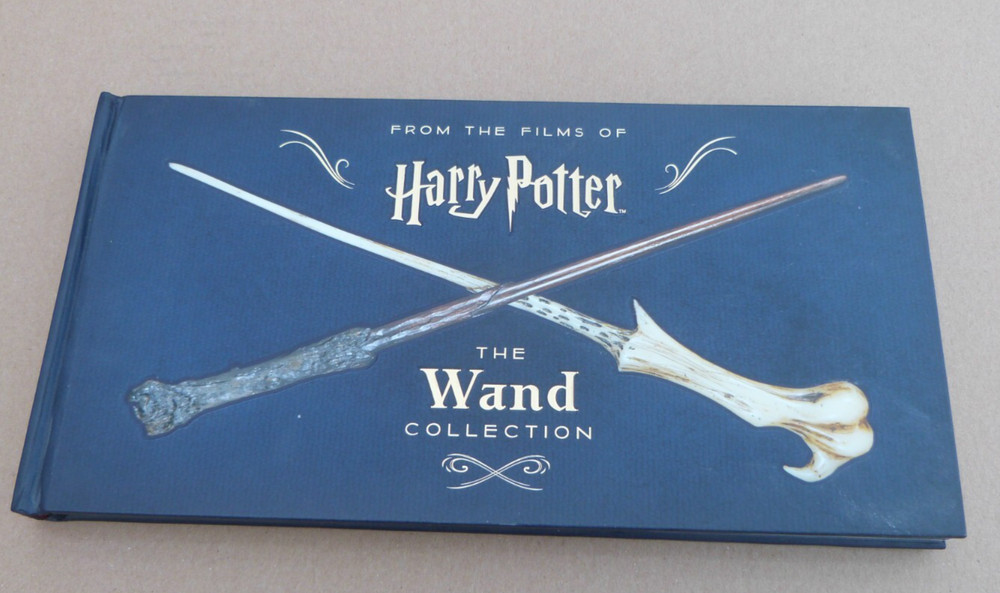 HARRY POTTER - The Wand Collection Book