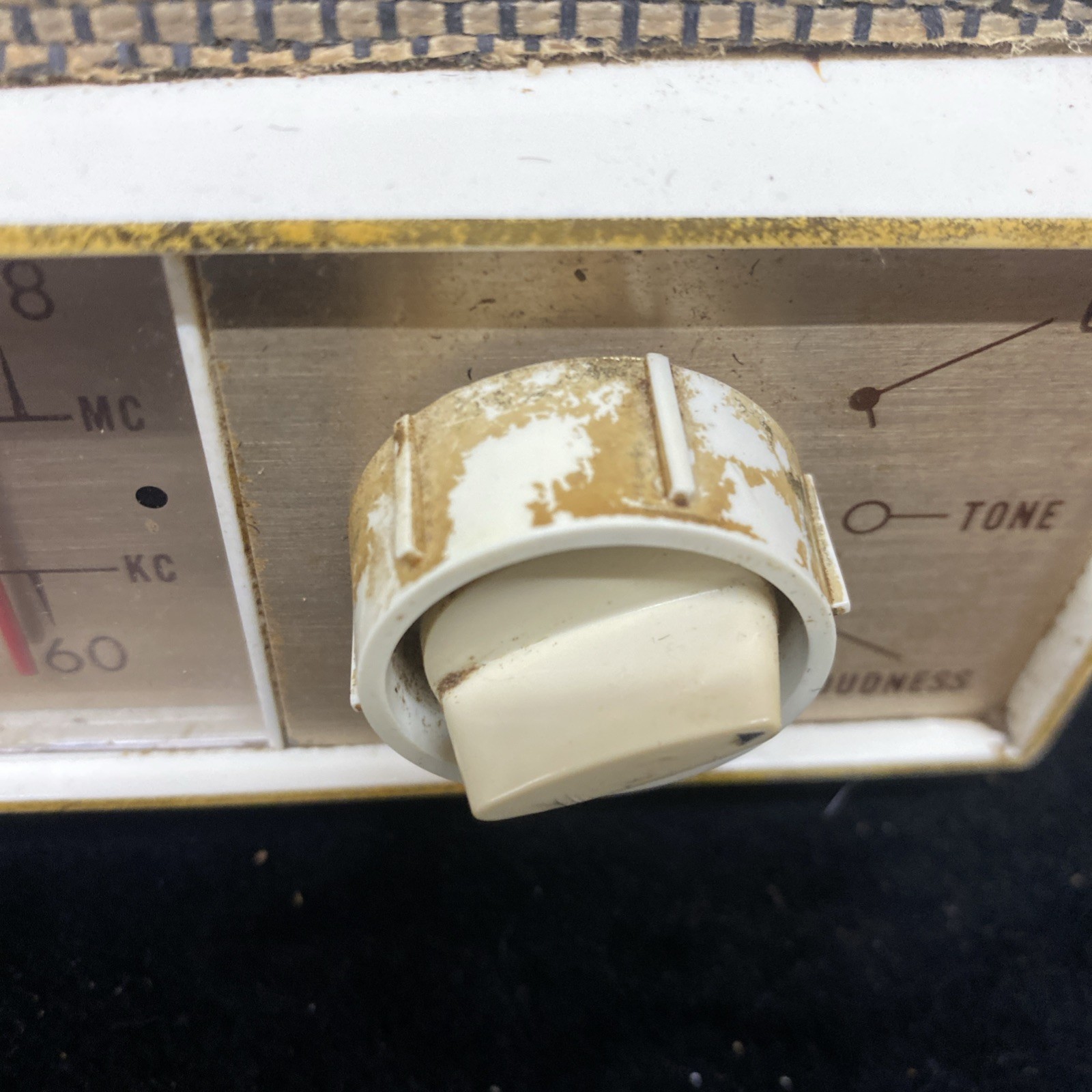 ZENITH AUTOMATIC FREQUENCY CONTROL GREEN TUBE RADIO (TESTED) Works VINTAGE 1950s