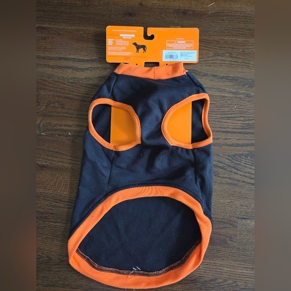 New HYDE & EEK! Medium Halloween Sweatshirt