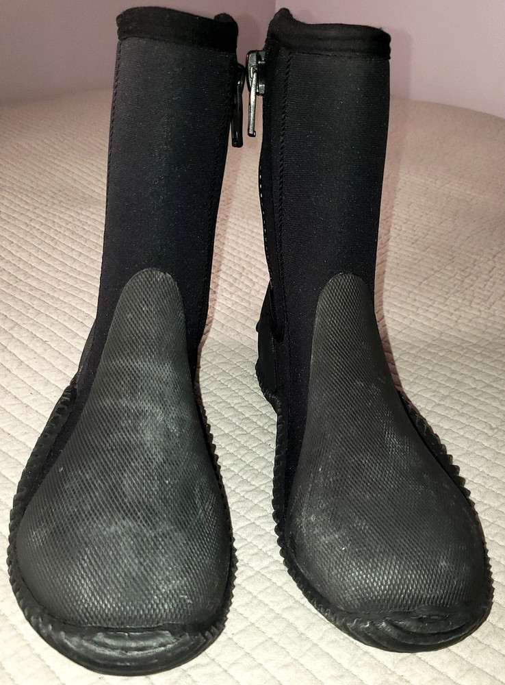 Typhoon Titanium Dive Boots Size Small (40/41) Black