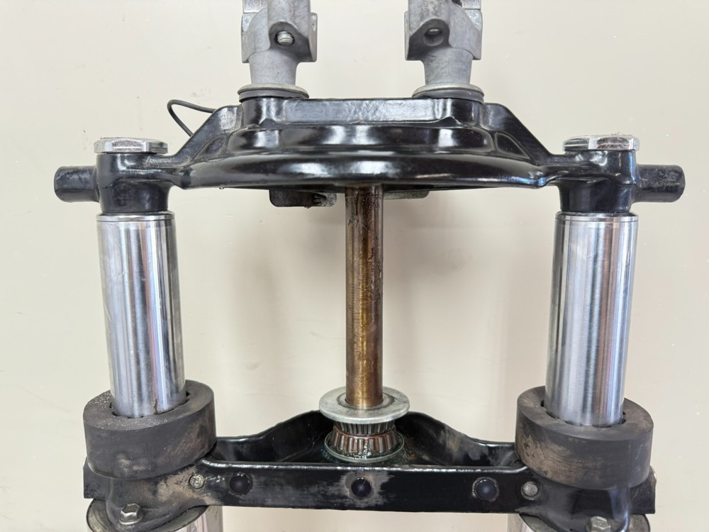2003 HARLEY ELECTRA GLIDE Forks Triple Tree Front Suspension