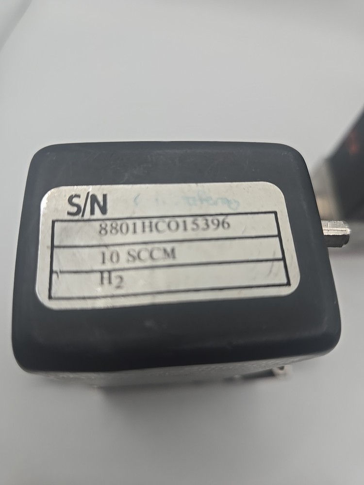 Brooks Mass Flow Controller 5850e (Pair)