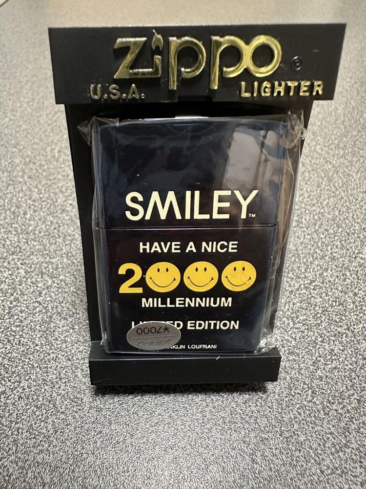 Zippo Smiley 2000 Millennium Limited Edition