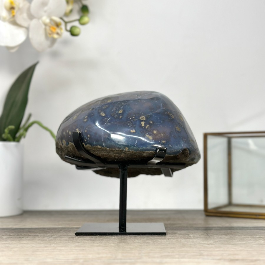Natural Amethyst & Agate Stone Geode on Stand. MWS2841