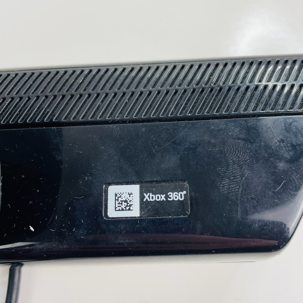 Xbox 230 Kinect Motion Sensor Bar Model 1473 Microsoft 2007 - Read
