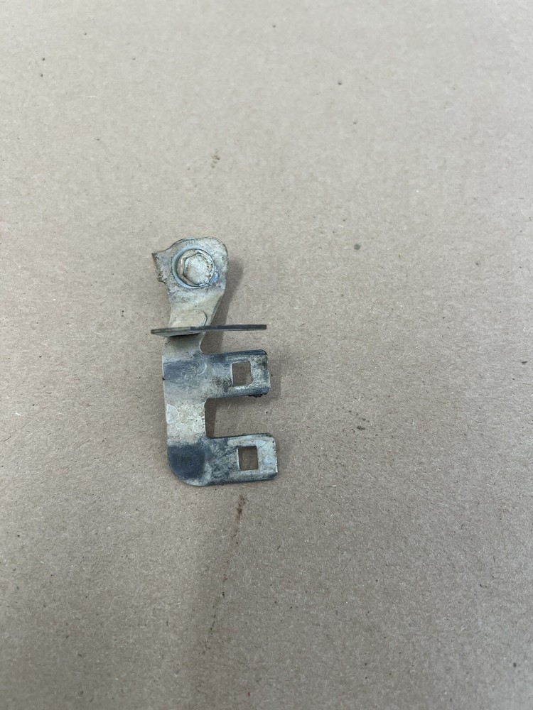 2005 Honda CRF250R Wire Harness Plug Mount B95