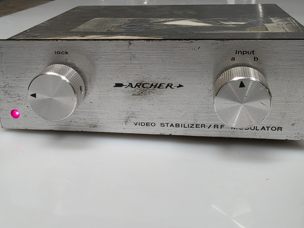 Archer / Radio Shack VIDEO STABILIZER - RF MODULATOR