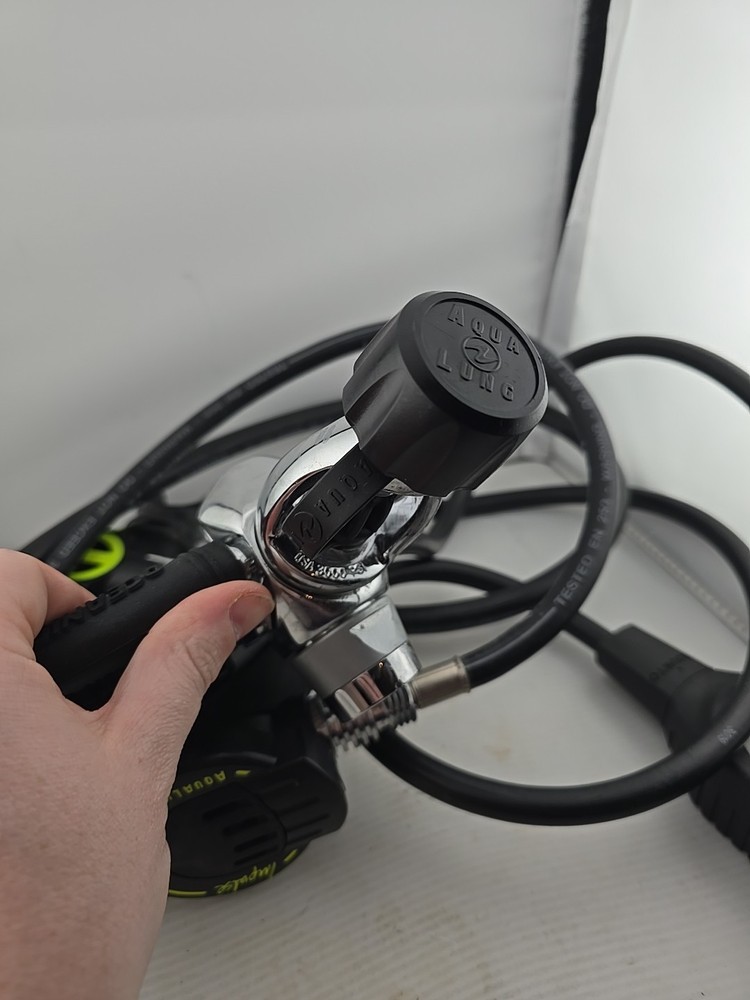 Aqua Lung Impulse US Divers Regulator w/ Suunto 2 Gauge Console UNTESTED