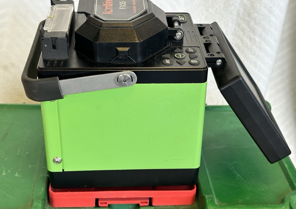 KomShine FX35 Fiber Splicing Machine