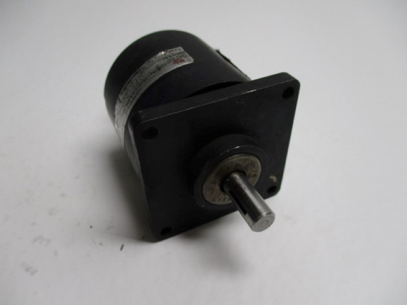 DISC 702FR-200-0CLP-TTL-SS OPTICAL SHAFT ENCODER (AS PICTURED) UNMP