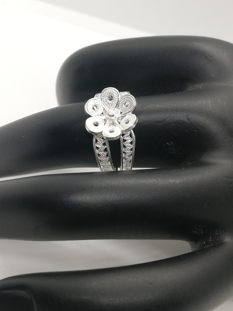 . 970 Solid Silver Women's Ring Size 7 Filigree New.