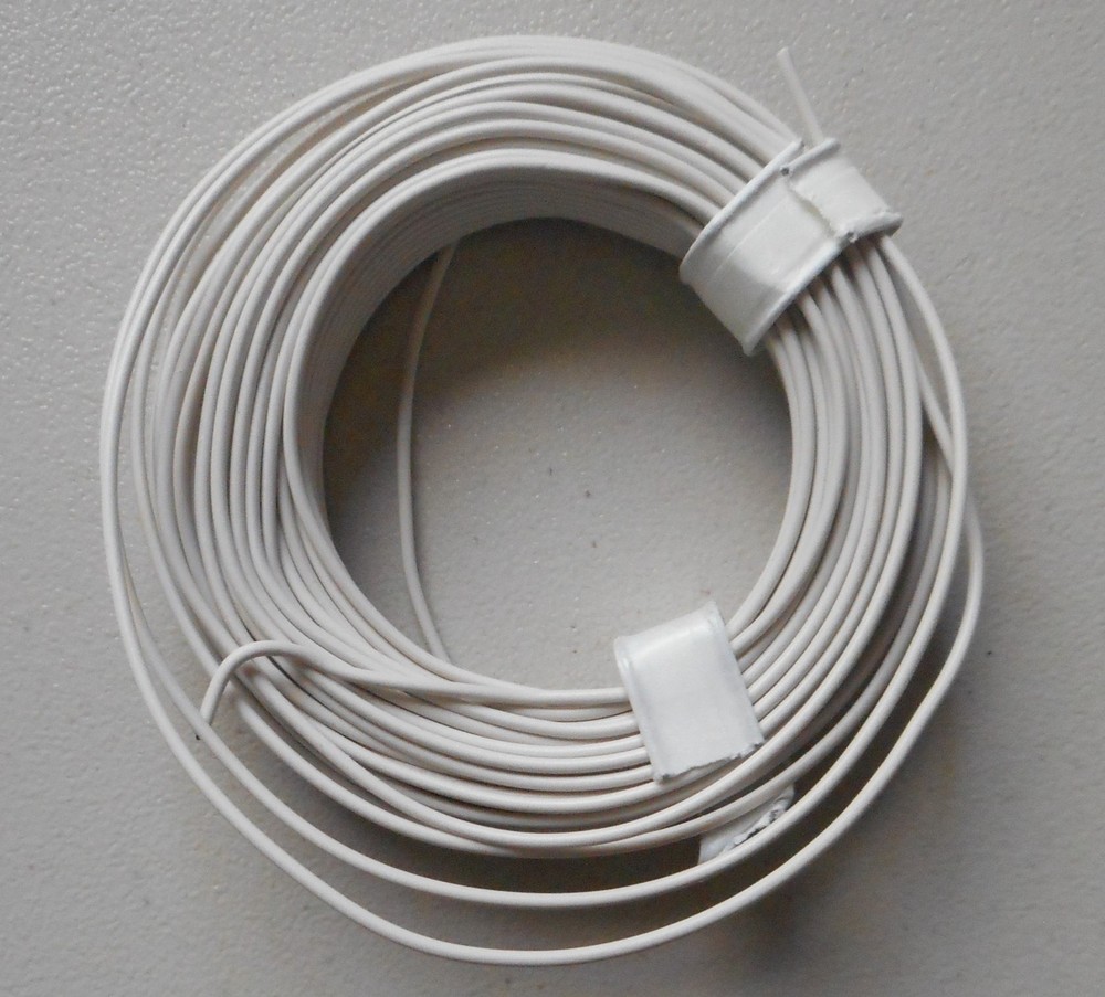 WHITE 22-Gauge Single Strand Copper Plastic Coated Wire 32' HOBBY ACCESSORY